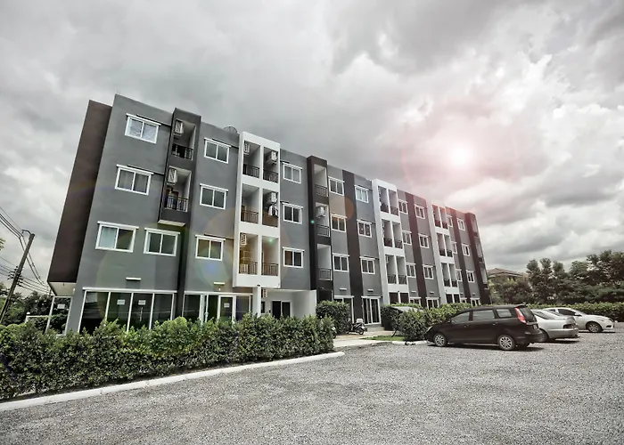 Inn Ibeyond Romklao Suvarnabhumi